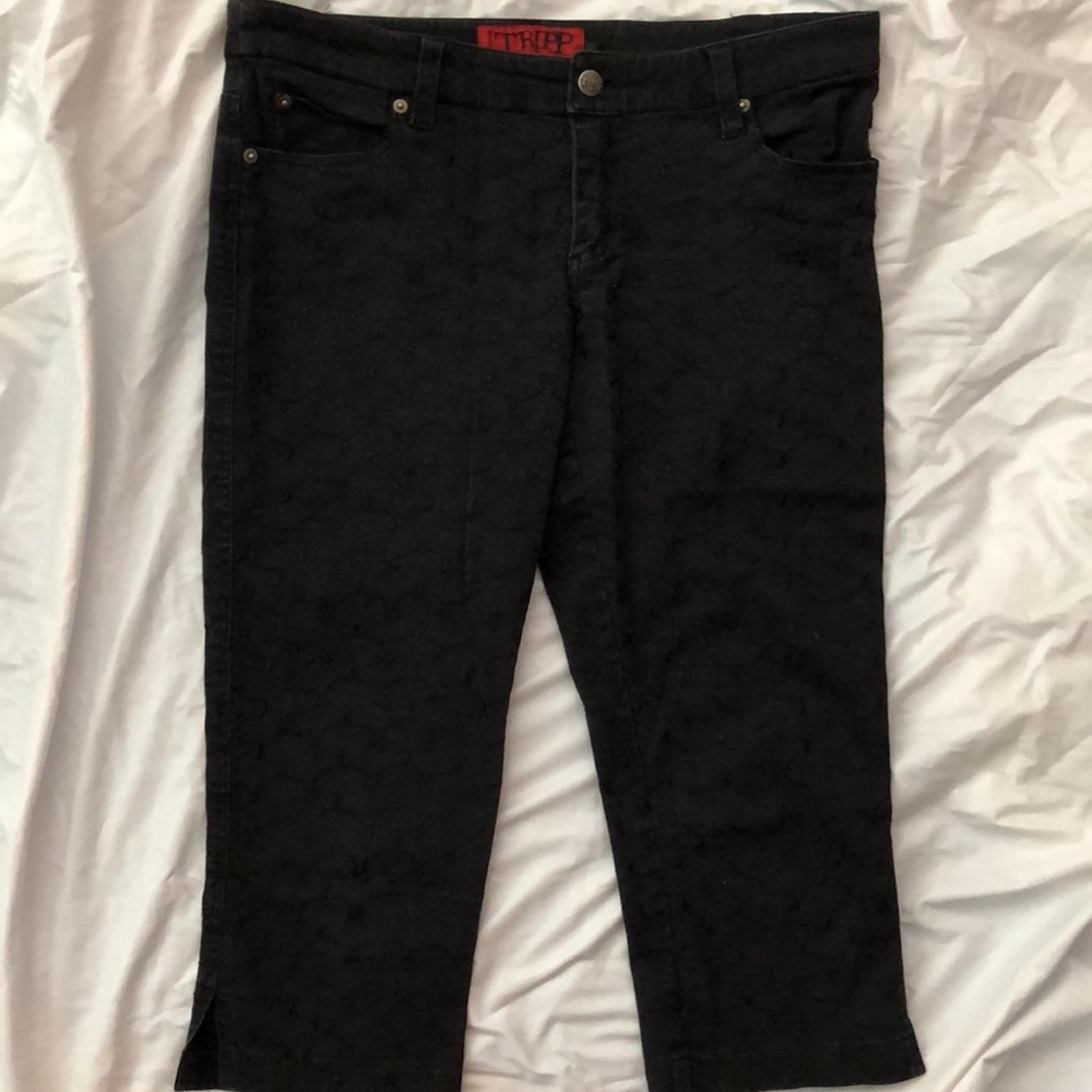 Vintage Hot Topic Tripp Embroidered Capris